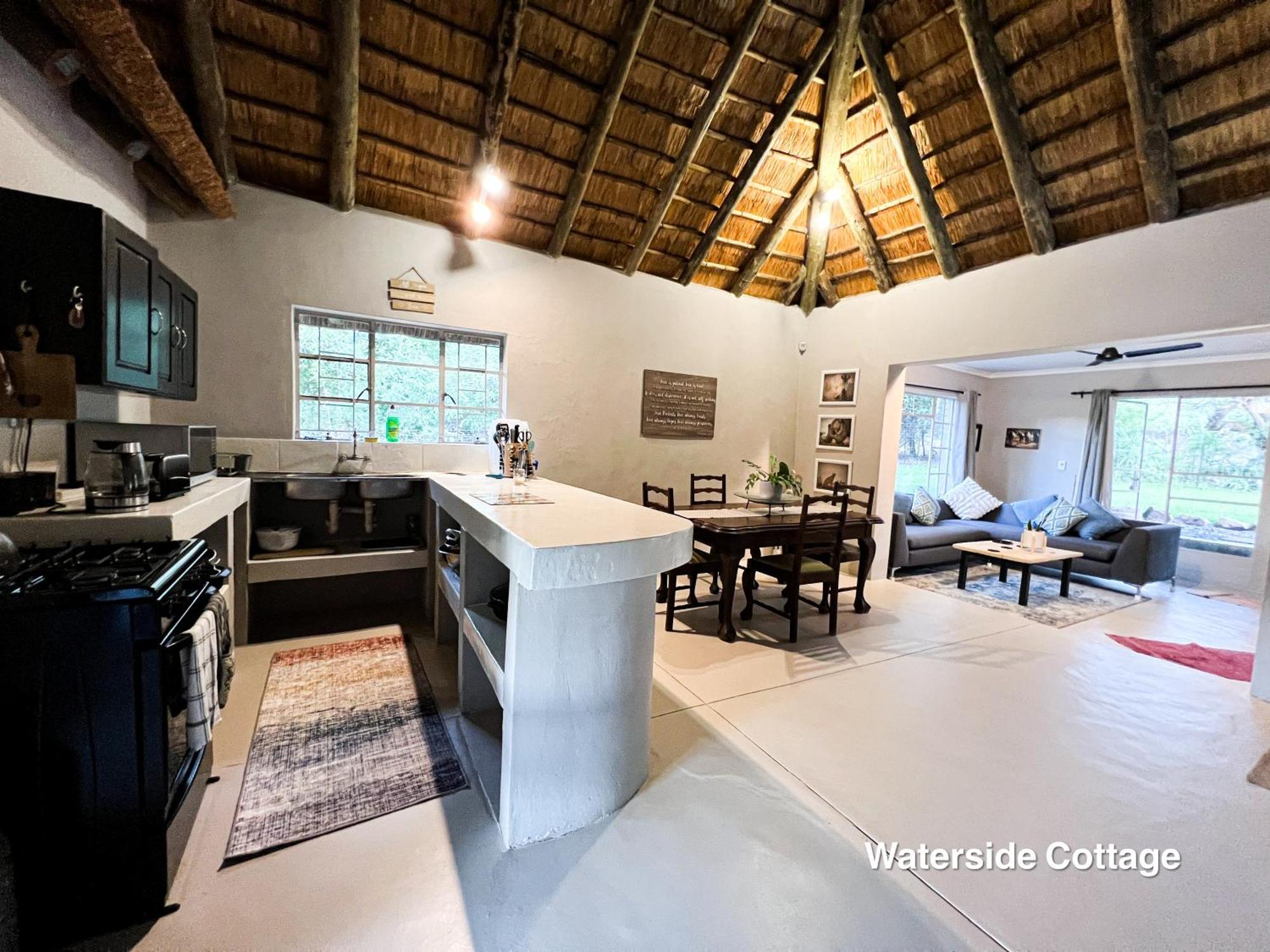 24 Degrees South Country Estate Villa Hoedspruit Bagian luar foto