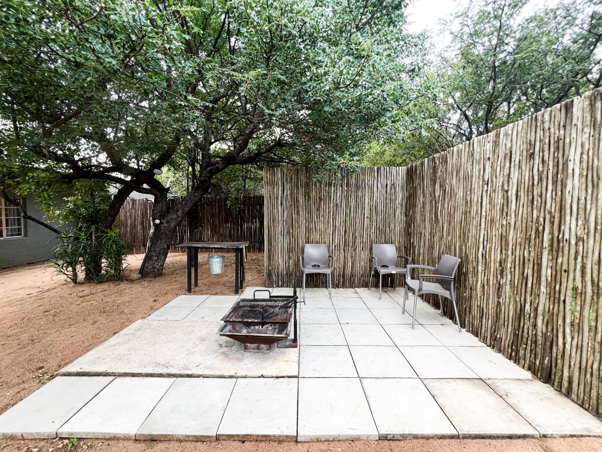 24 Degrees South Country Estate Villa Hoedspruit Bagian luar foto